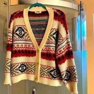 BB Dakota beautiful patterned cardigan sweater